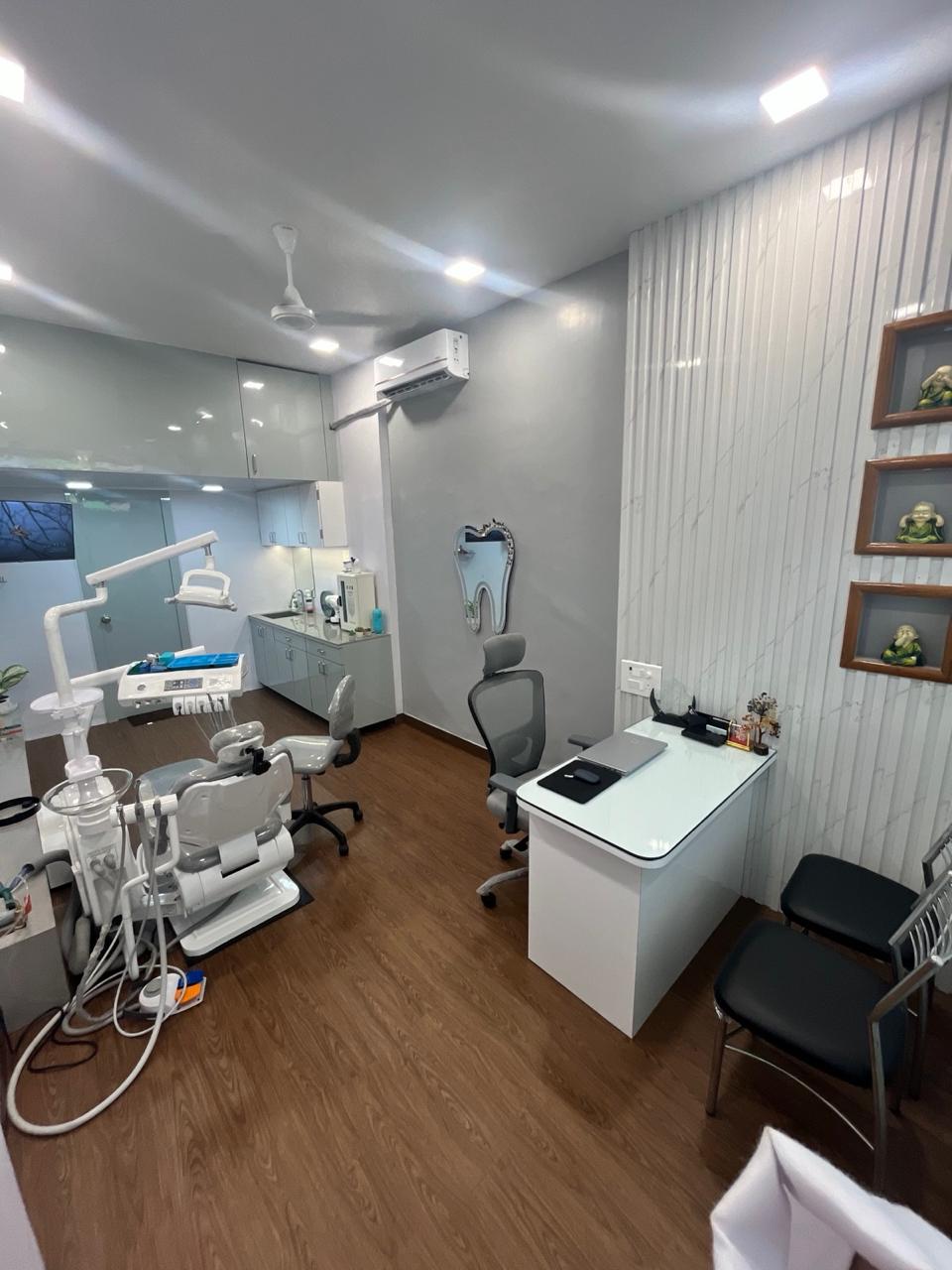 The consultation desk and treatment area at Evara Dental Clinic